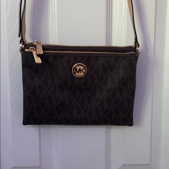 Michael Kors Monogram Crossbody - Picture 1 of 7